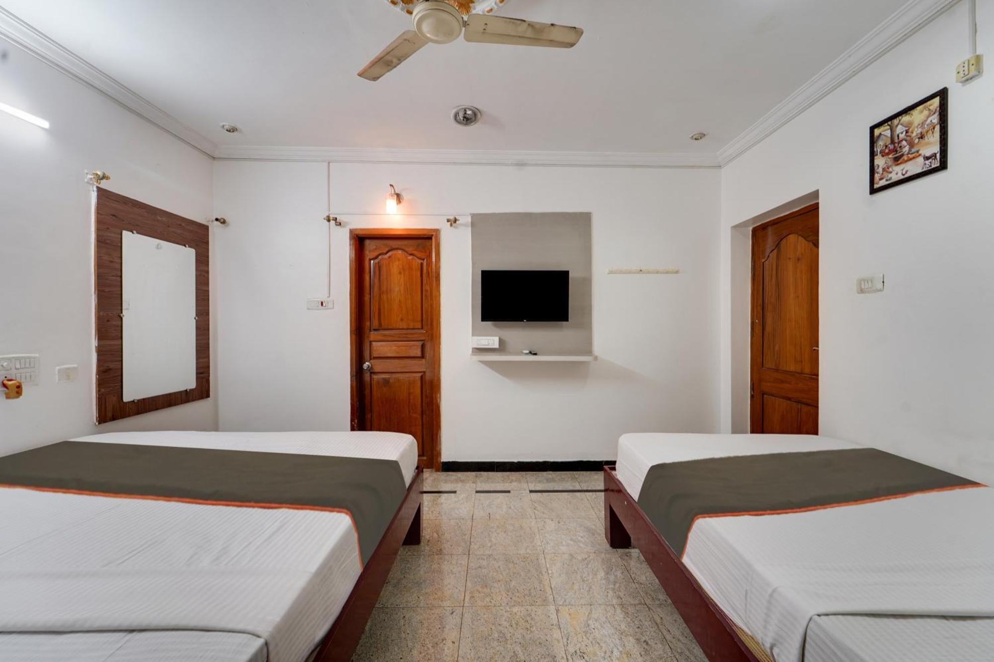 Collection O Mahika Homestay Tirupati Eksteriør billede